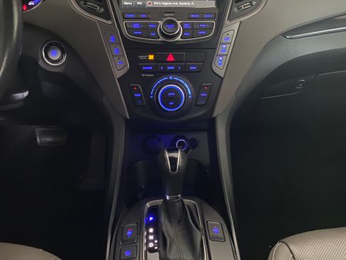 Used 2016 Hyundai Santa Fe SE w/ Option Group 03 image 9