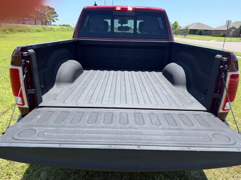 Used 2018 RAM 1500 Laramie Longhorn w/ Longhorn Southfork Package AWD/4WD image 9