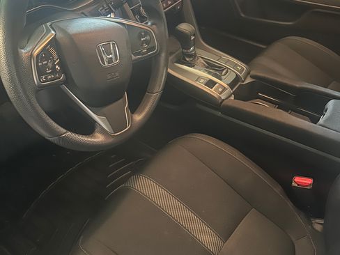 Used 2018 Honda Civic EX image 10