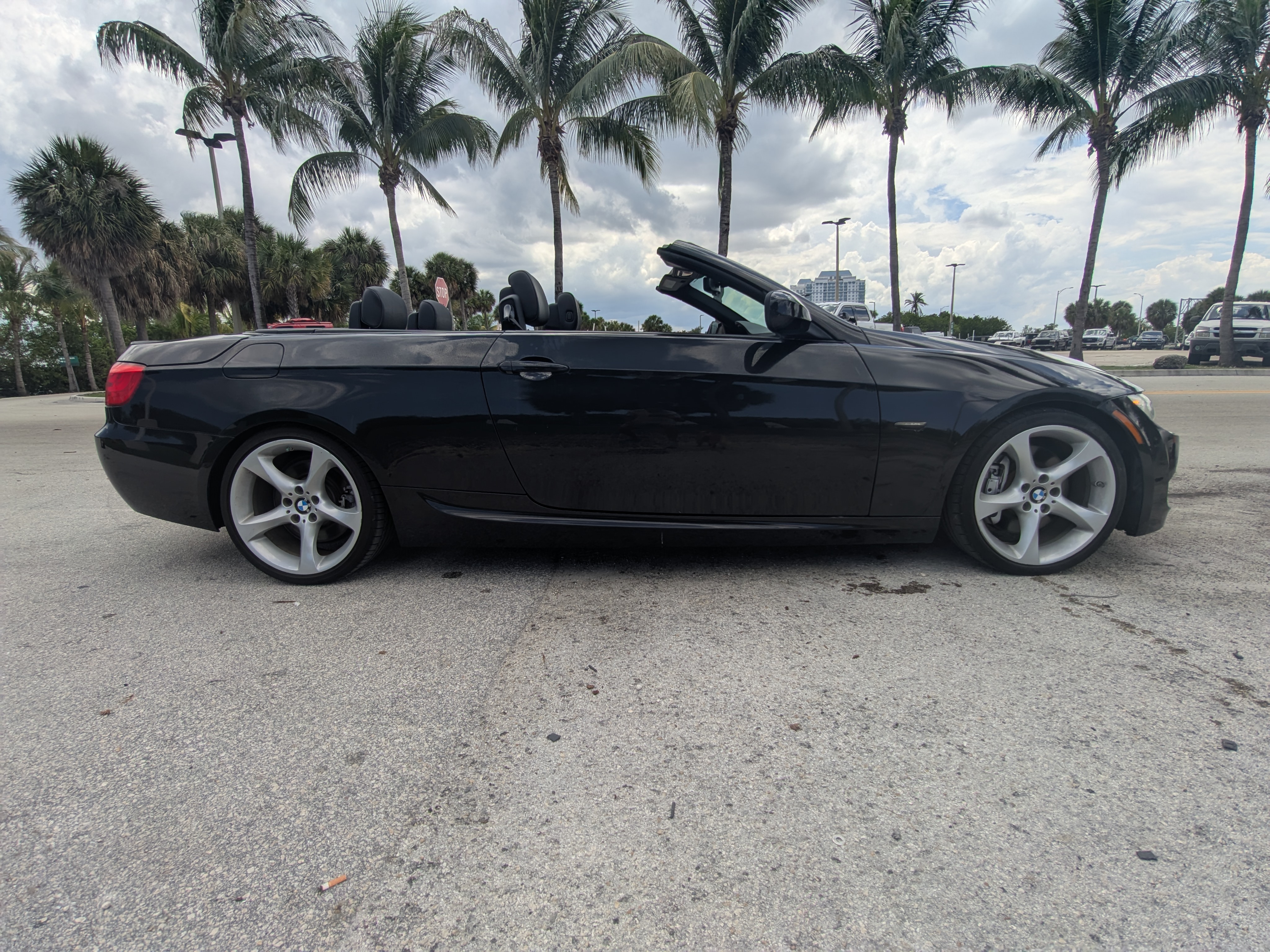 Used 2011 BMW 335i Convertible RWD image 6
