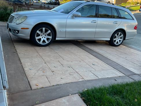 Used 2007 Mercedes-Benz E 350 4MATIC Wagon image 5
