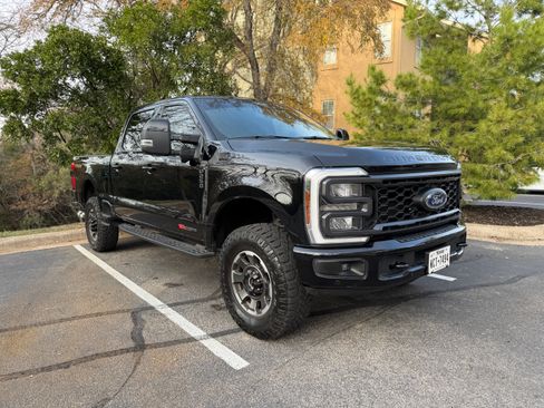 Used 2024 Ford F250 Lariat w/ Lariat Ultimate Package image 2