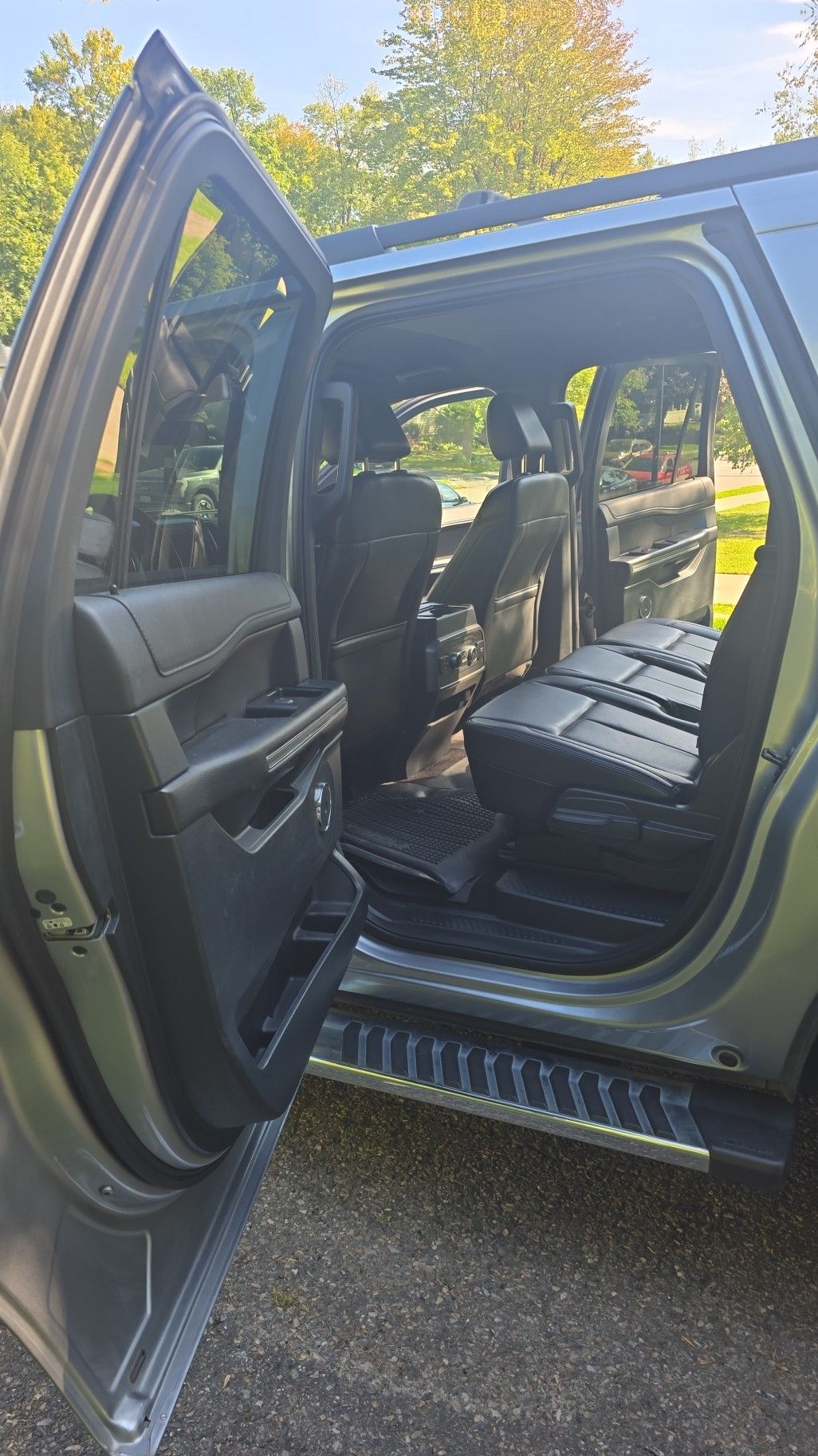 Used 2021 Ford Expedition Max XLT AWD/4WD image 9