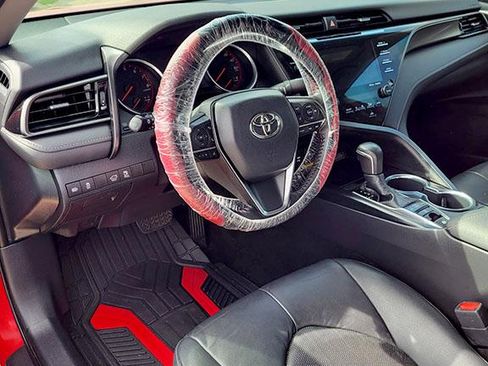 Used 2019 Toyota Camry XSE image 15
