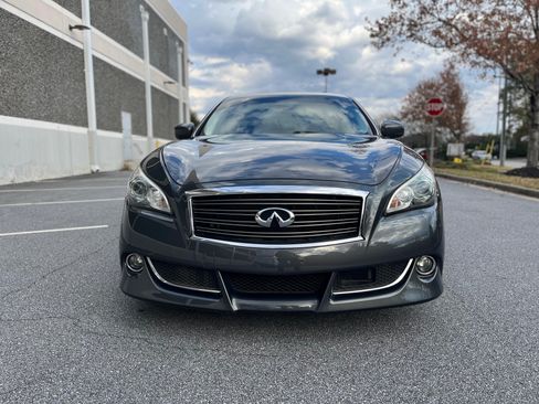 Used 2011 INFINITI M56 w/ Sport Pkg image 11