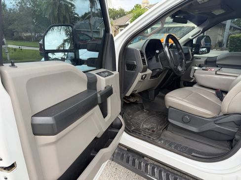 Used 2022 Ford F250 XL w/ Power Equipment Group AWD/4WD image 16