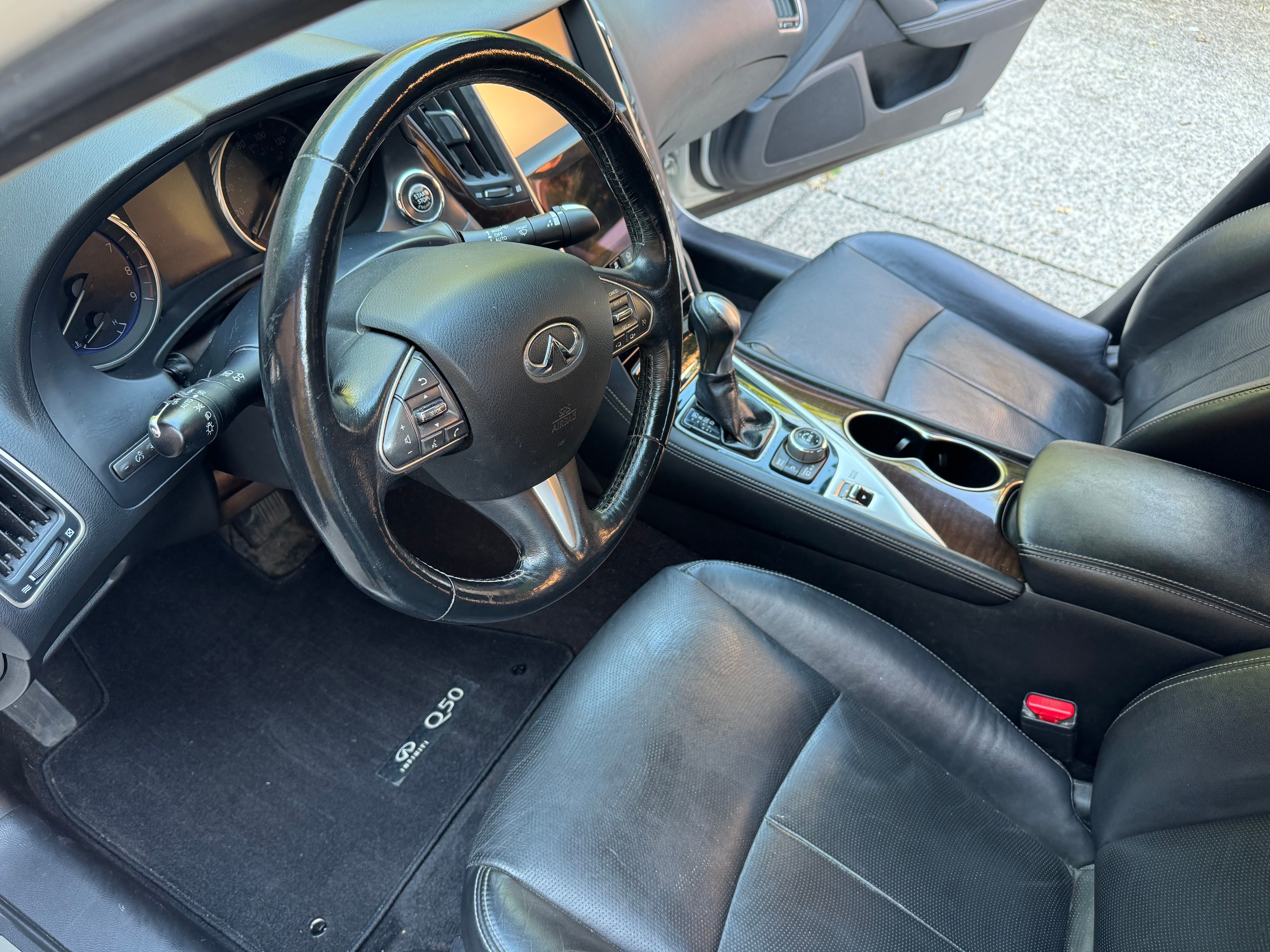 Used 2014 INFINITI Q50 Premium w/ Navigation Package AWD/4WD image 12