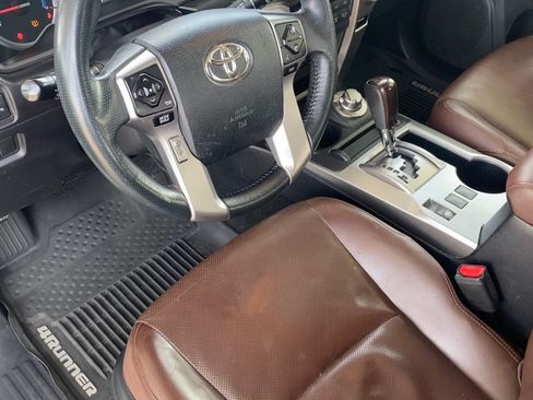 Used 2015 Toyota 4Runner Limited image 5