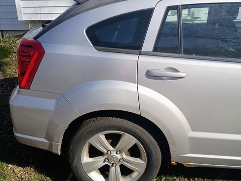 Used 2010 Dodge Caliber SXT image 11