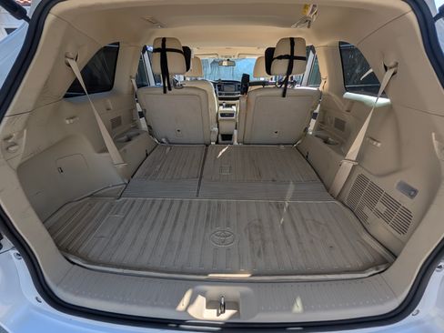 Used 2016 Toyota Highlander Limited image 12
