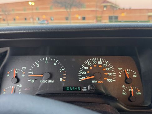 Used 2001 Jeep Cherokee Sport image 11