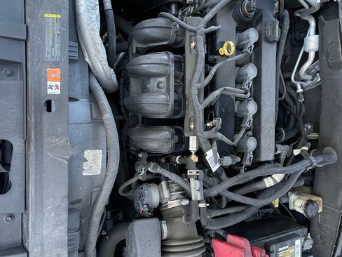 Used 2011 Ford Fusion SE w/ 202A Rapid Spec Order Code FWD image 19