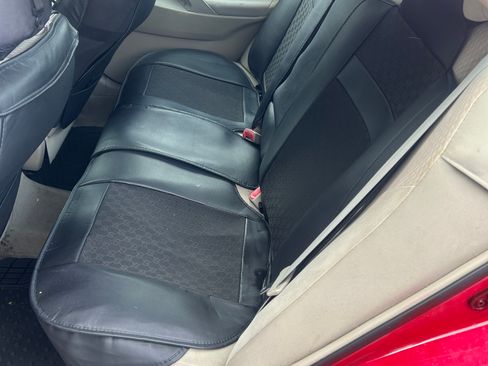 Used 2010 Toyota Camry image 13