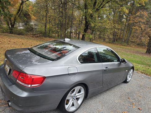 Used 2007 BMW 335i Coupe image 18