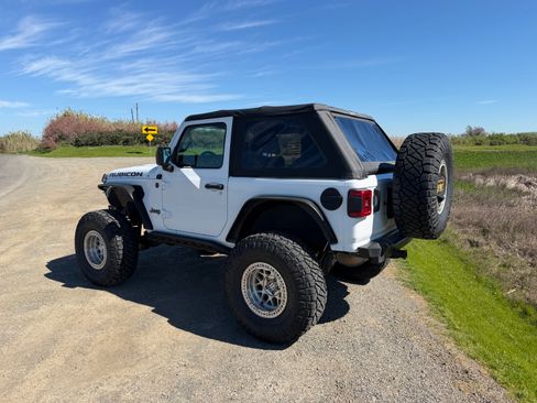Used 2021 Jeep Wrangler Rubicon w/ LED Lighting Group AWD/4WD image 1