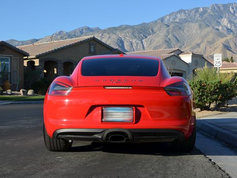 Used 2014 Porsche Cayman image 9