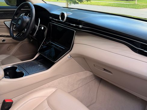 Used 2023 Maserati Grecale GT AWD/4WD image 18