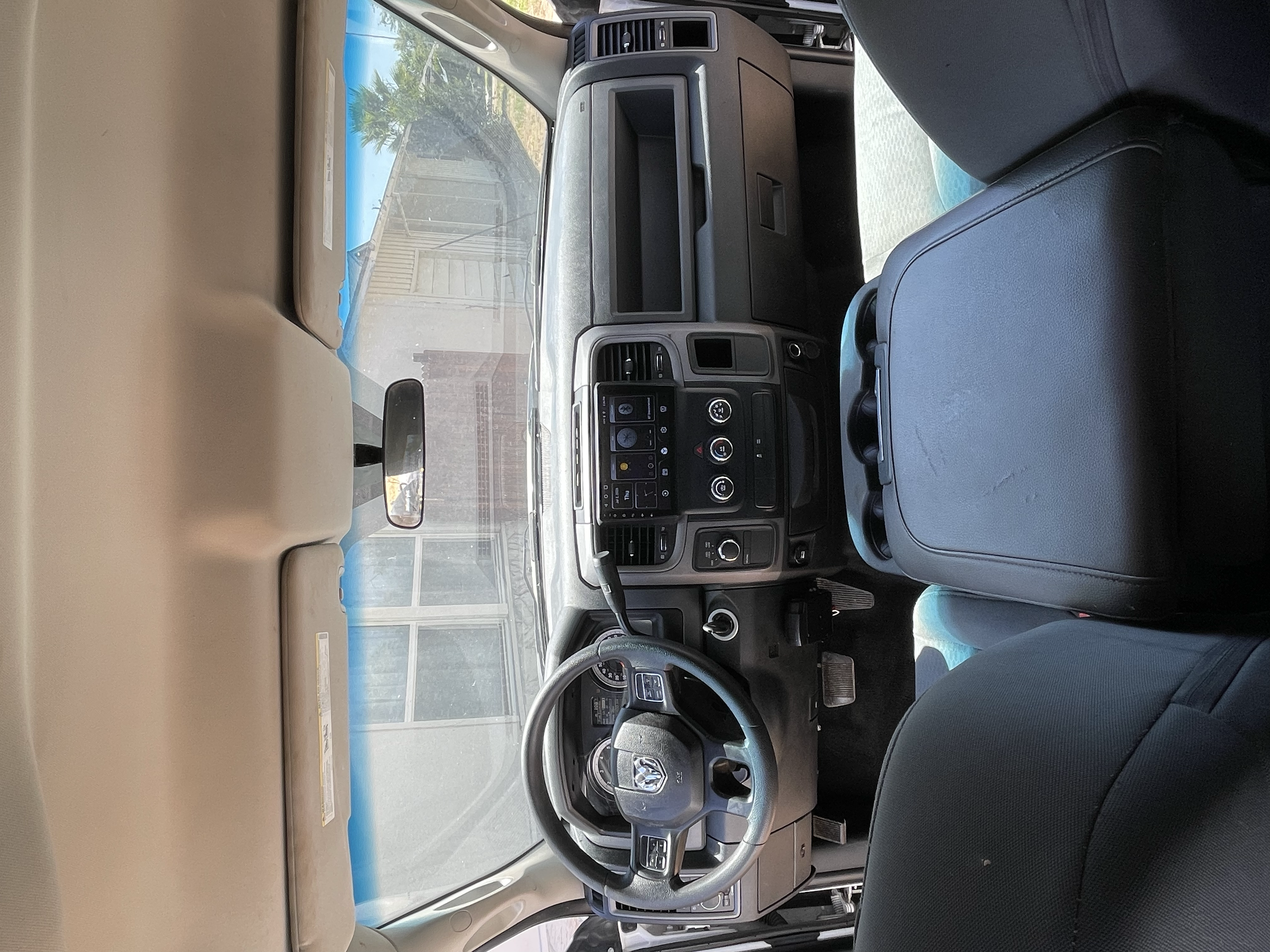 Used 2017 RAM 1500 ST w/ SXT Appearance Group AWD/4WD image 10