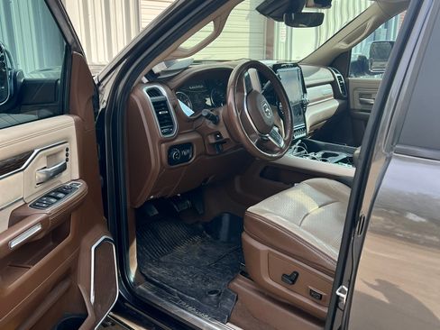 Used 2019 RAM 3500 Laramie image 5