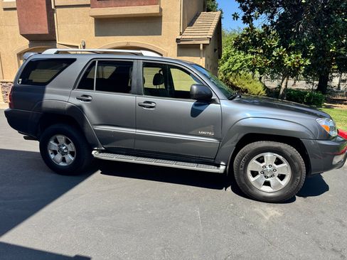 Used 2004 Toyota 4Runner Limited RWD image 4