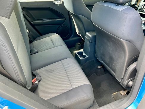 Used 2009 Dodge Caliber SXT image 13