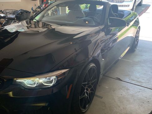 Used 2018 BMW M4 Convertible RWD image 11
