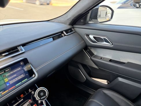 Used 2020 Land Rover Range Rover Velar R-Dynamic S AWD/4WD image 14