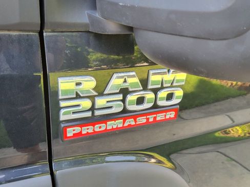 Used 2020 RAM ProMaster 2500 w/ Interior Convenience Group FWD image 13
