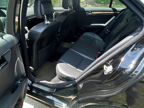 Used 2008 Mercedes-Benz C 350 Sport image 6