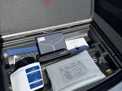 Used 2019 Maserati Levante S GranLusso image 23