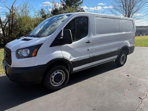 Used 2019 Ford Transit 250 130 Low Roof image 1