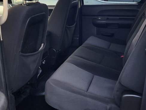 Used 2011 Chevrolet Silverado 2500 LT image 12