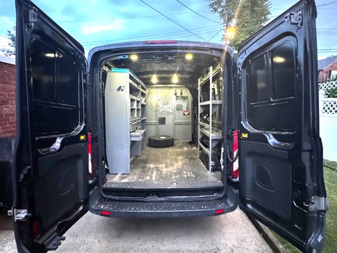 Used 2015 Ford Transit 250 148 Medium Roof RWD image 2