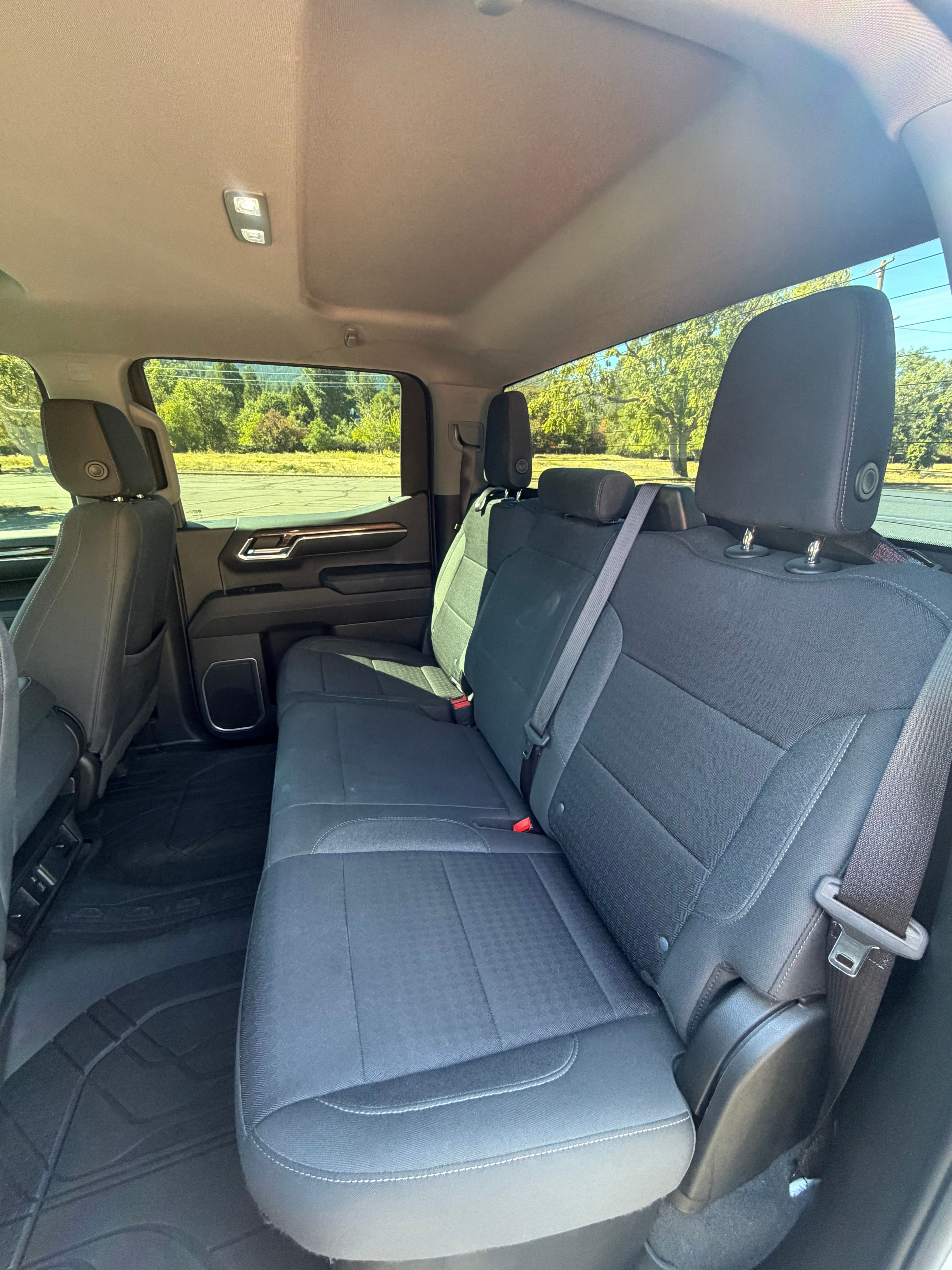 Used 2023 Chevrolet Silverado 1500 LT w/ Protection Package AWD/4WD image 17