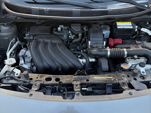 Used 2017 Nissan Versa SV image 8