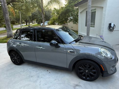 Used 2015 MINI Cooper 4-Door Hardtop FWD image 6