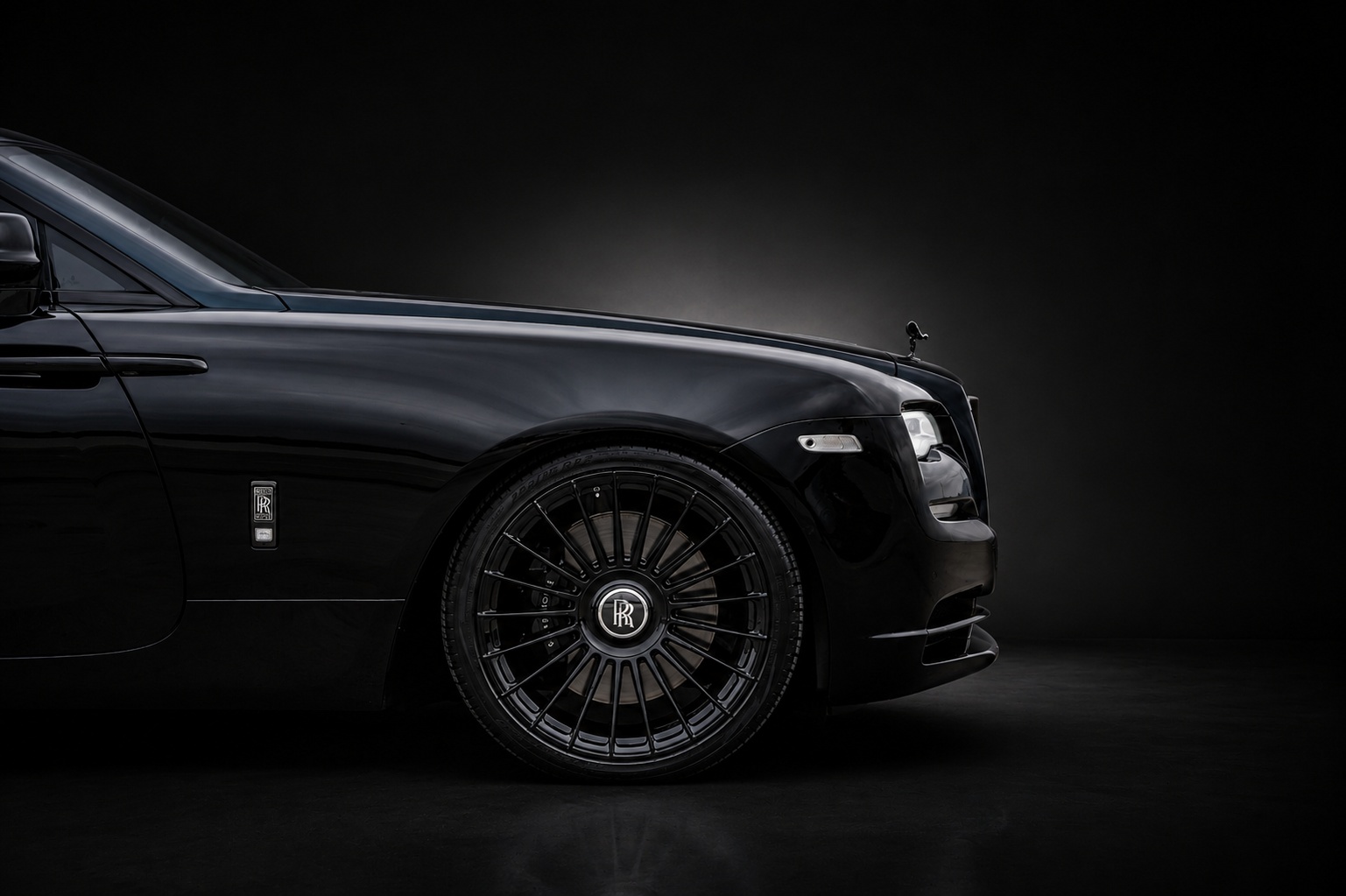 Used 2019 Rolls-Royce Wraith RWD image 12