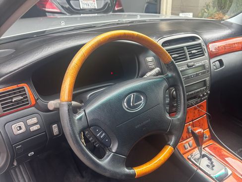 Used 2004 Lexus LS 430 image 12