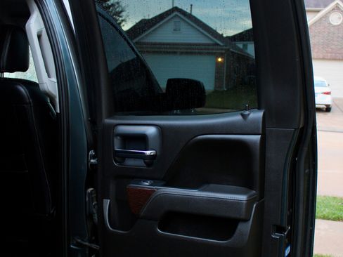 Used 2017 GMC Sierra 1500 SLE w/ SLE Value Package image 16