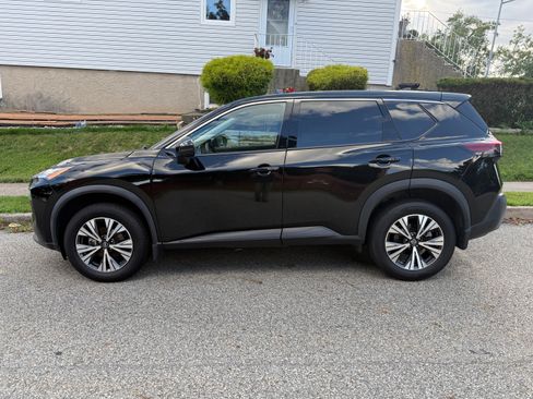 Used 2021 Nissan Rogue SV AWD/4WD image 5
