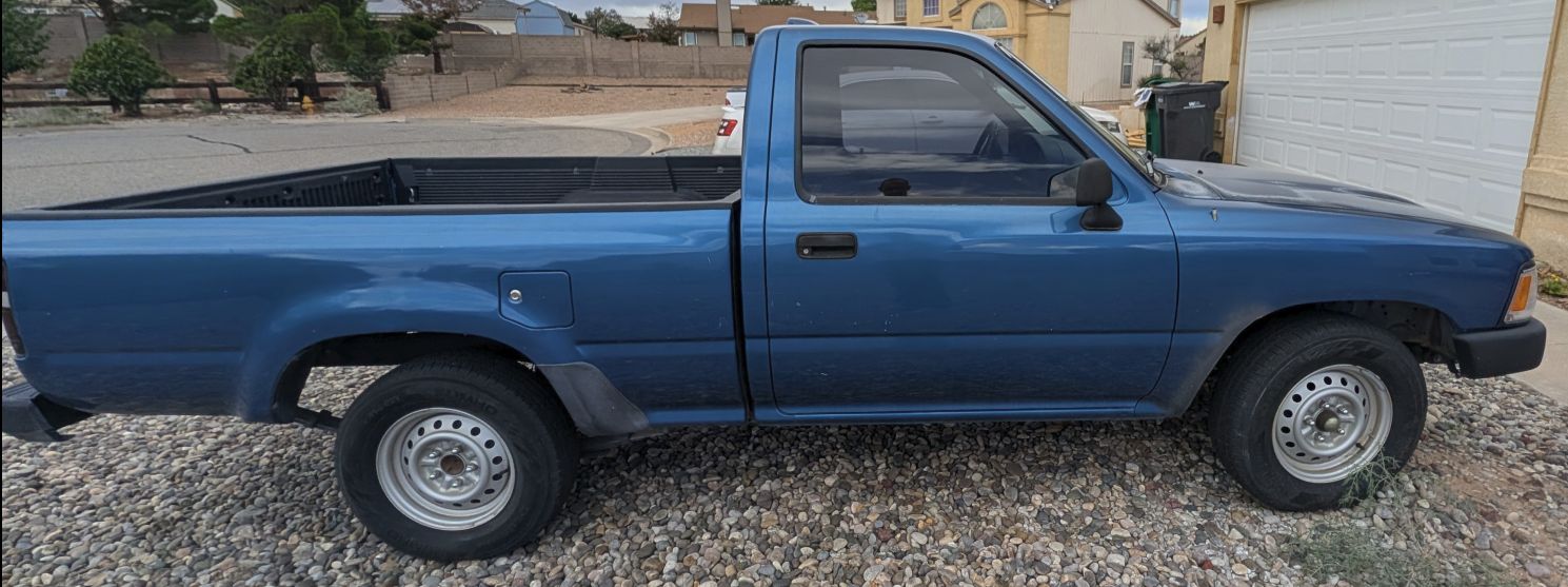 Used 1994 Toyota Pickup 2WD Regular Cab image 9