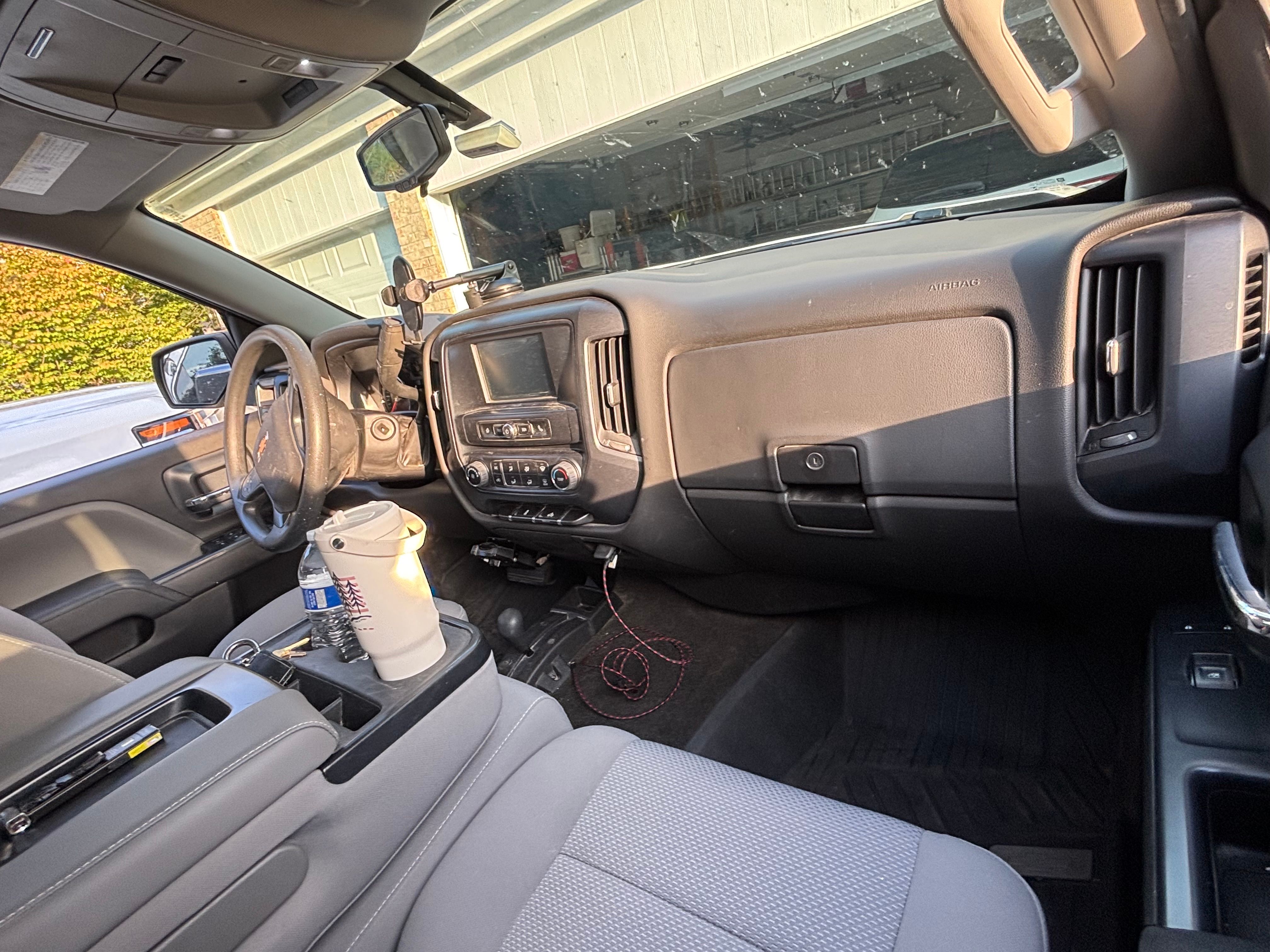 Used 2018 Chevrolet Silverado 1500 Custom w/ Custom Value Package AWD/4WD image 5