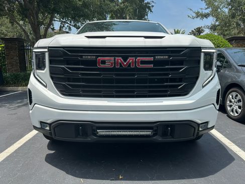 Used 2024 GMC Sierra 1500 Pro w/ Graphite Edition AWD/4WD image 2