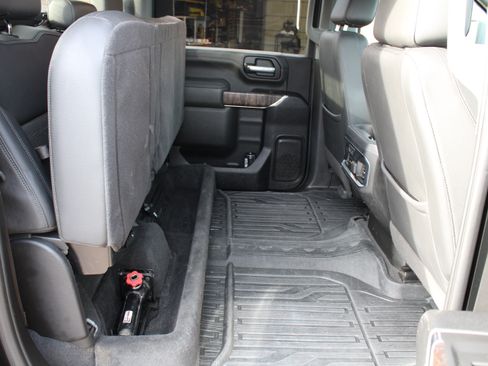 Used 2021 GMC Sierra 2500 Denali w/ Denali Ultimate Package image 17