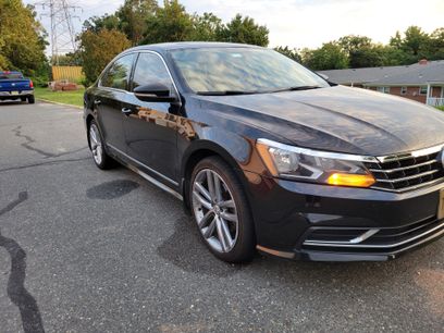 Used 2017 Volkswagen Passat 1.8T SE
