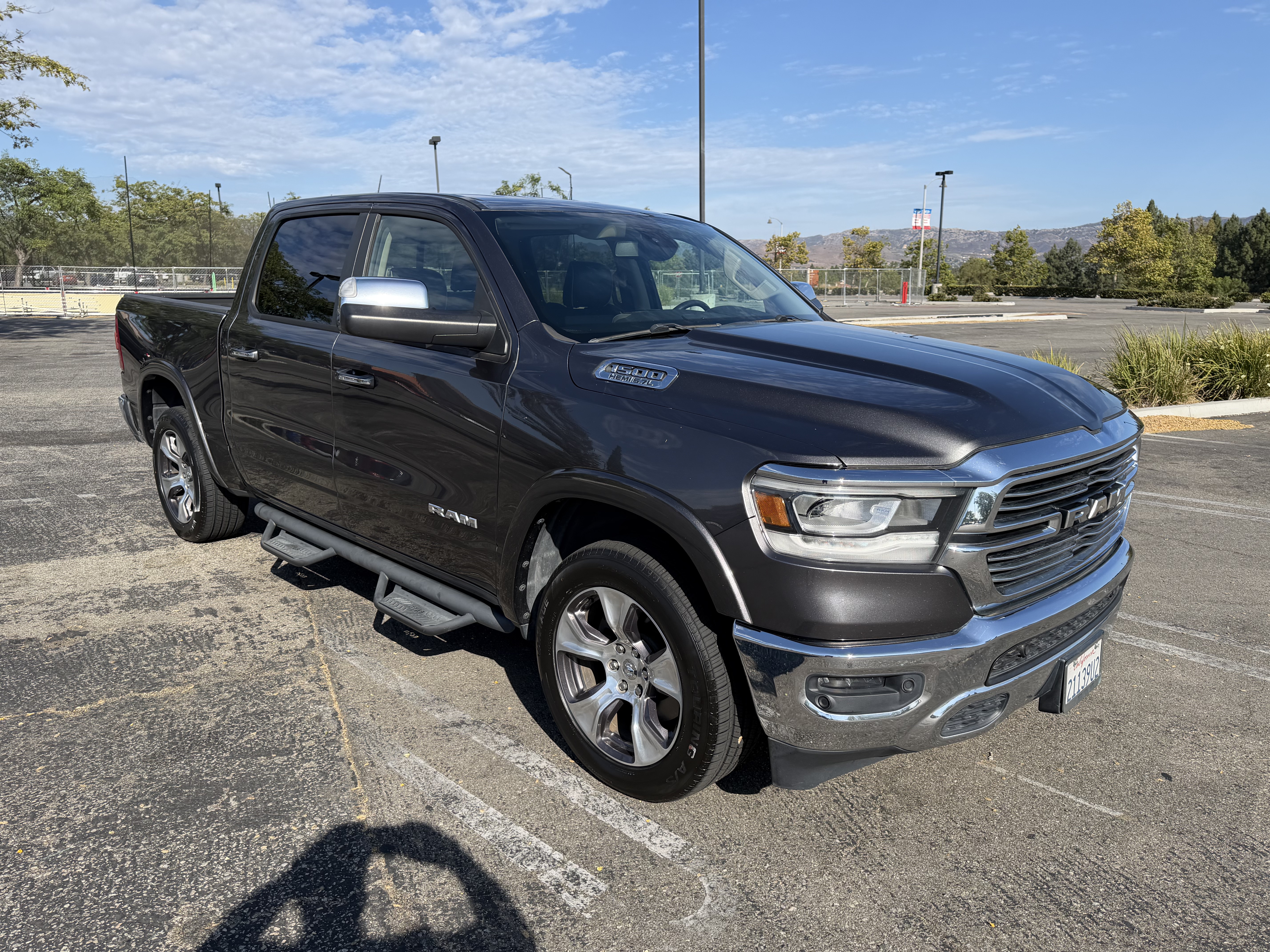 Used 2019 RAM 1500 Laramie AWD/4WD image 6