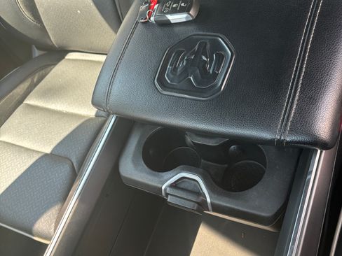 Used 2021 RAM 1500 Laramie w/ Sport Appearance Package image 12