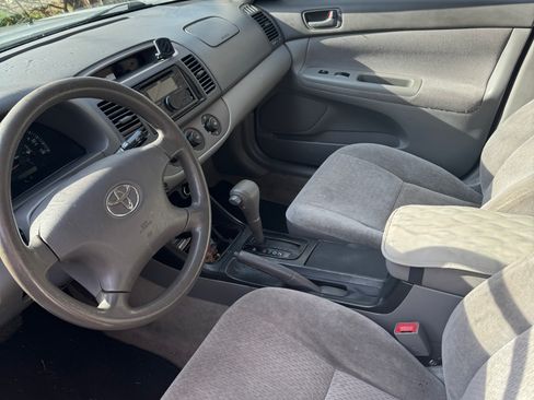 Used 2003 Toyota Camry LE image 5