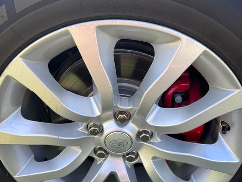 Used 2016 Land Rover Range Rover Sport HSE image 20