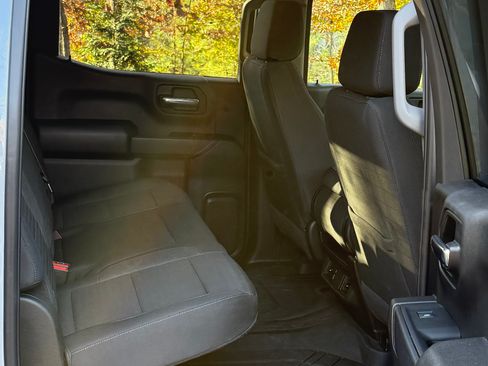 Used 2025 Chevrolet Silverado 1500 Custom Trail Boss image 9